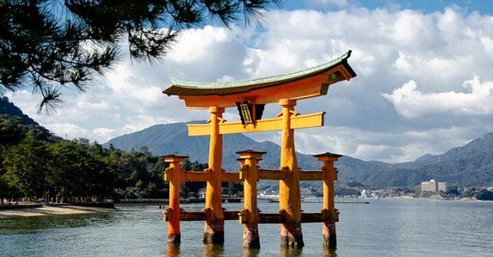 厳島神社 なんの神様