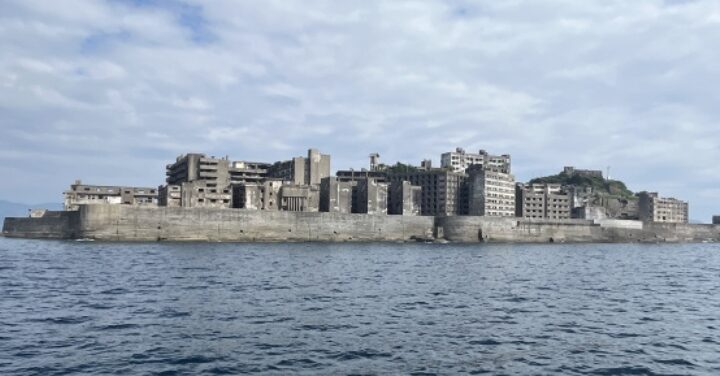 軍艦島 歴史 わかりやすく