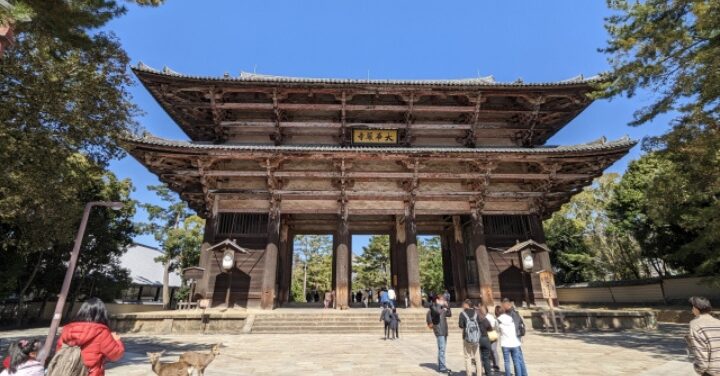 東大寺 大仏の重さ高さ
